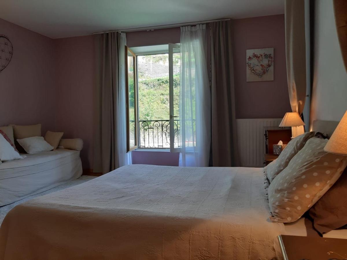Au Fil De Lods Bed and Breakfast Exteriör bild